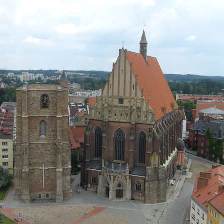 Bild vergrößern: 5_St. Jakobus mit freistehendem Glockenturm