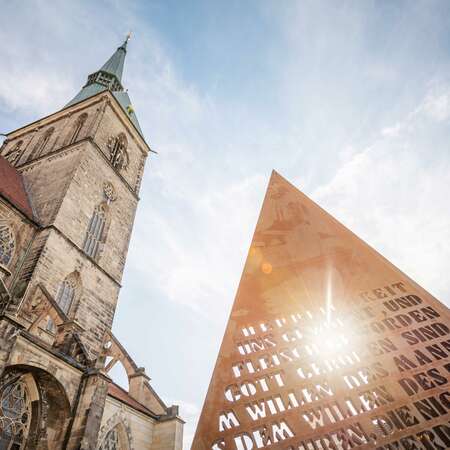 Bild vergrößern: Pressefoto St.-Andreas-Kirchturm © Hildesheim Marketing GmbH, Foto Dagmar Schwelle