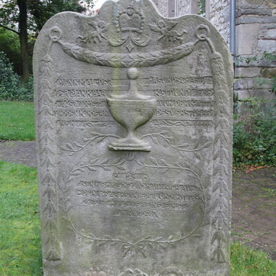 Bild vergr&ouml;&szlig;ern: AlterFriedhof3