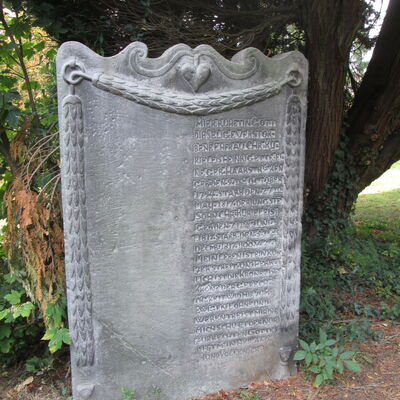 Bild vergr&ouml;&szlig;ern: AlterFriedhof5