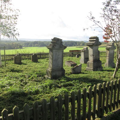 Bild vergr&ouml;&szlig;ern: JudischerFriedhof6