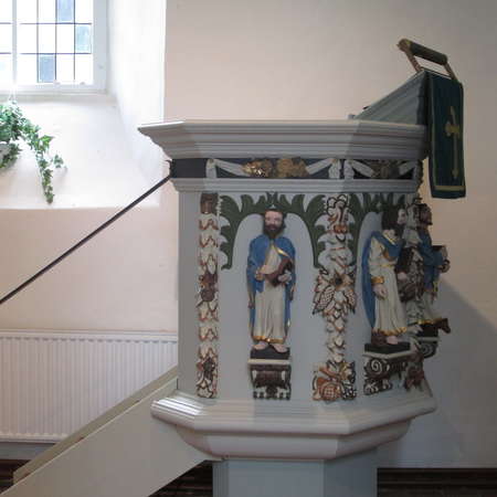 Bild vergrößern: Kanzel Martin-Luther-Kirche Sottrum