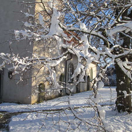 Bild vergrößern: Kirchhof im Winter Barnten