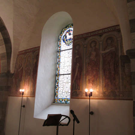 Bild vergrößern: St. Bartholomäus Mahlerten Innenraum