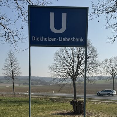 Bild vergr&ouml;&szlig;ern: U-Bahn-Schild_Forum_Heersum
