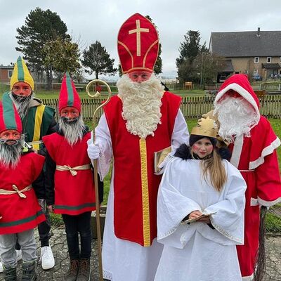 Bild vergr&ouml;&szlig;ern: Nikol&auml;use_und_Engel