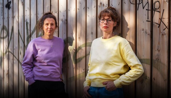 Pressefoto_Dr. Esther Konieczny und Lena Sto&szlig;berger_Arbeit und das gute Leben_1400x800_Verlauf